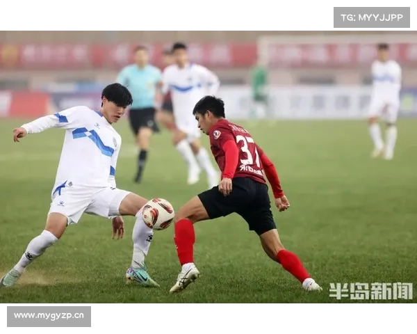 中甲开踢 浙江绿城队首战不敌青岛