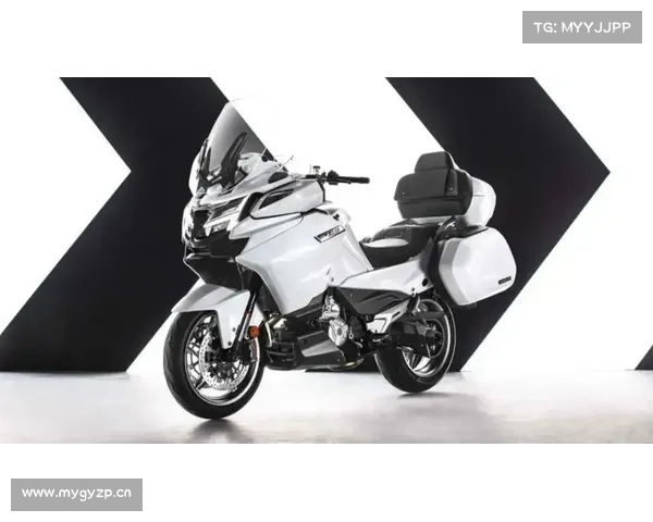 「2020摩博会」春风1250TR-G亮相,国产最大排量公路旅行车,预计明年上半年上市 「2020摩博会」春风1250TR-G亮相,国产最大排量公路旅行车,预计明年上半年上市